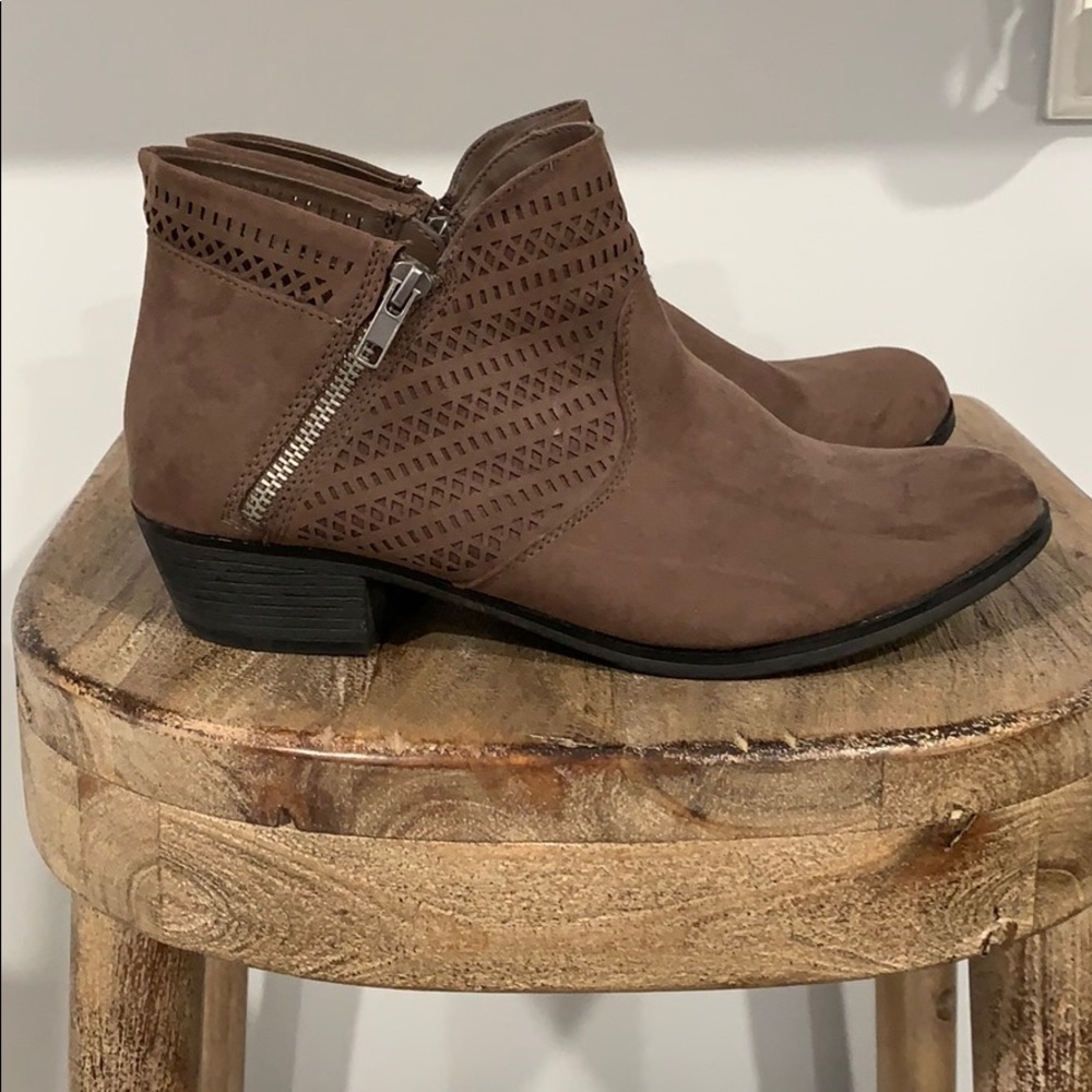 Ankle booties